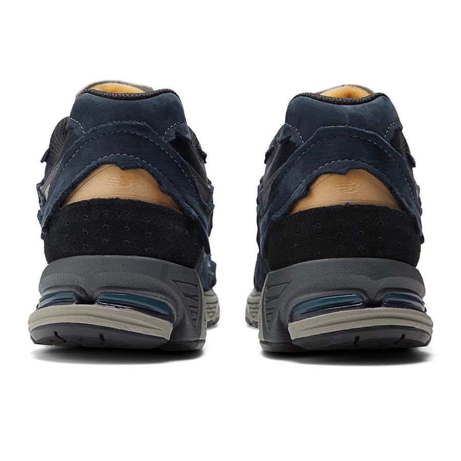 M2002R sneakers da uomo New Balance | M2002RDO